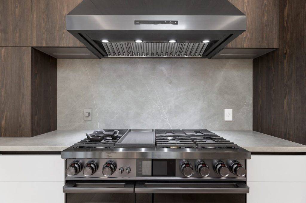 range hoods for the ventilation